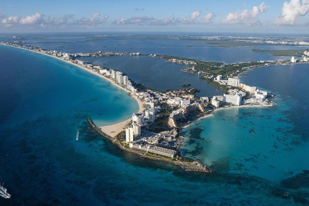 Aloft by Marriott Cancun