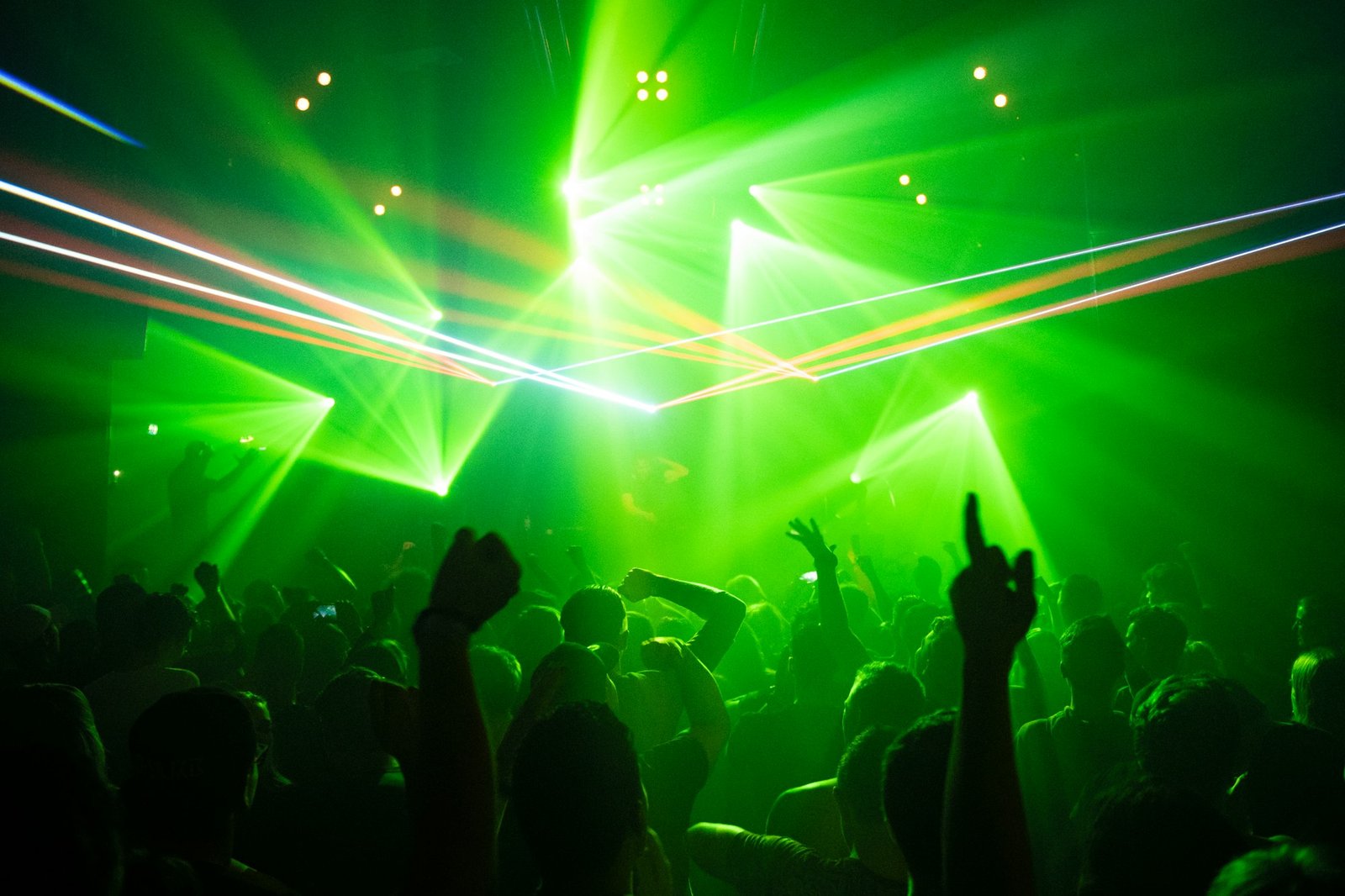 Cancún Nightlife: A No-Nonsense Guide to Going Out After Dark