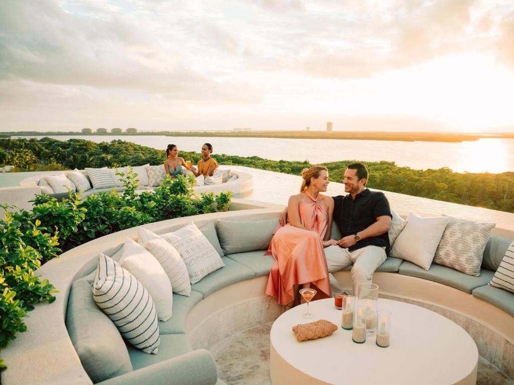 Secrets Mirabel Cancun Resort & Spa — Adults Only